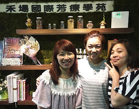 柯真羿 Doreen-精油芳療:透過香氣療癒症狀,開啟內心對話 柯真羿 Doreen-精油芳療:透過香氣療癒症狀,開啟內心對話