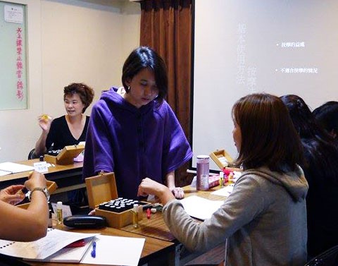 精油是陪伴我們的朋友